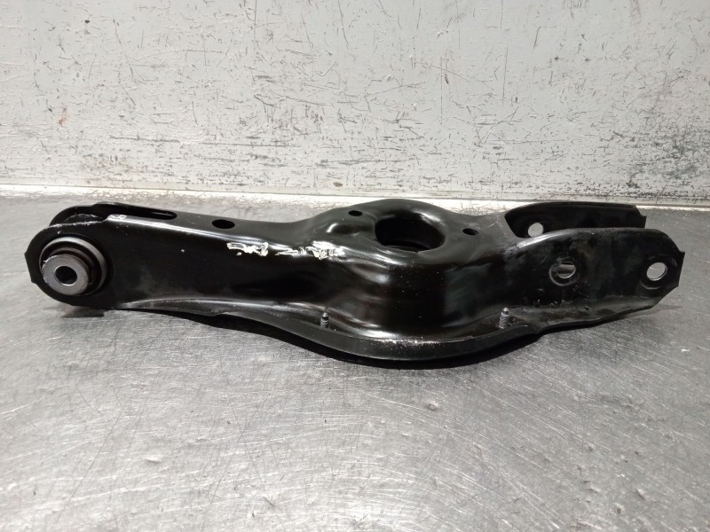 Recambio de brazo suspension inferior trasero derecho para bmw serie 3 lim. (f30) referencia OEM IAM 686754102  