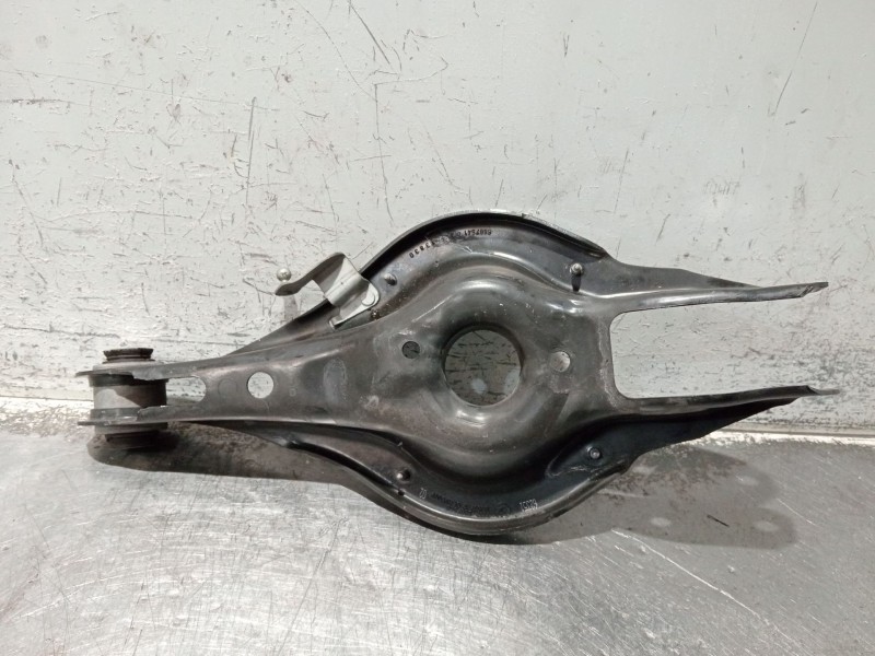 Recambio de brazo suspension inferior trasero izquierdo para bmw serie 3 lim. (f30) referencia OEM IAM 6867541  