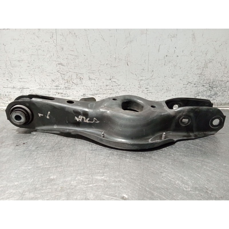 Recambio de brazo suspension inferior trasero izquierdo para bmw serie 3 lim. (f30) referencia OEM IAM 6867541  