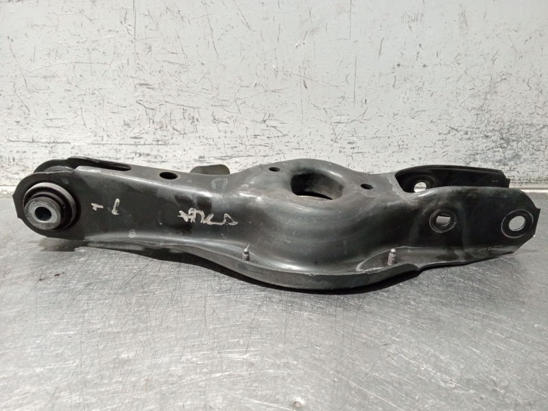 Recambio de brazo suspension inferior trasero izquierdo para bmw serie 3 lim. (f30) referencia OEM IAM 6867541  