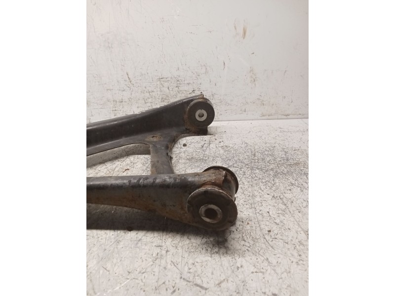 Recambio de brazo suspension inferior trasero izquierdo para porsche cayenne (92a) 4.8 s referencia OEM IAM   