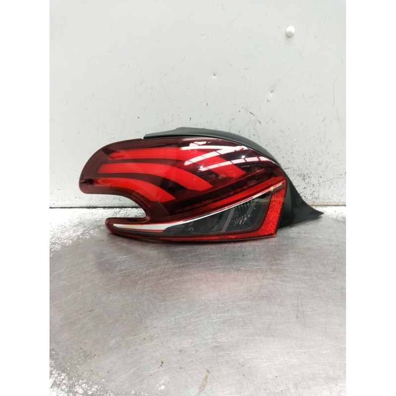 Recambio de piloto trasero izquierdo para peugeot 208 referencia OEM IAM 9810343080  