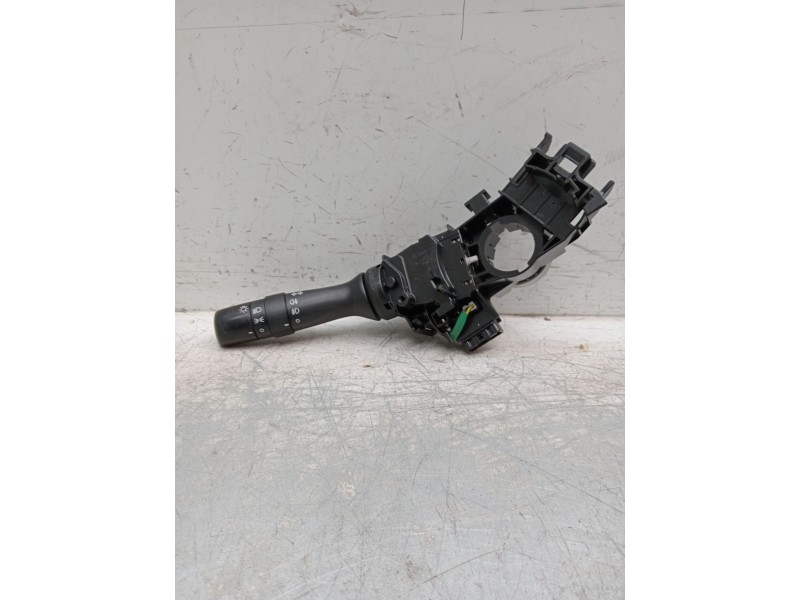 Recambio de mando luces para toyota yaris active referencia OEM IAM 0d300 17f938  