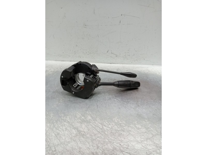 Recambio de mando limpia para mercedes-benz clase e (w211) berlina referencia OEM IAM 0305459732 05112210  