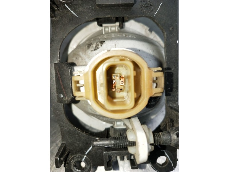 Recambio de faro antiniebla derecho para peugeot 208 referencia OEM IAM   