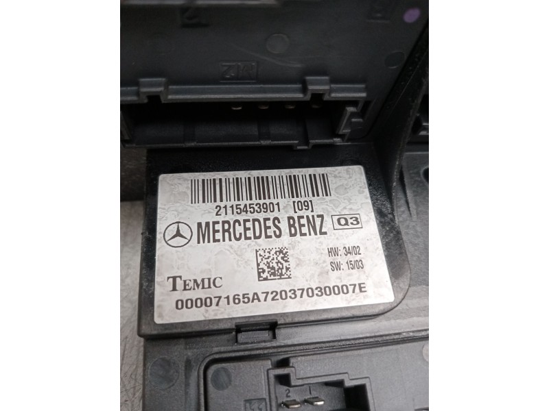 Recambio de caja reles / fusibles para mercedes-benz clase e (w211) berlina referencia OEM IAM 2115453901  