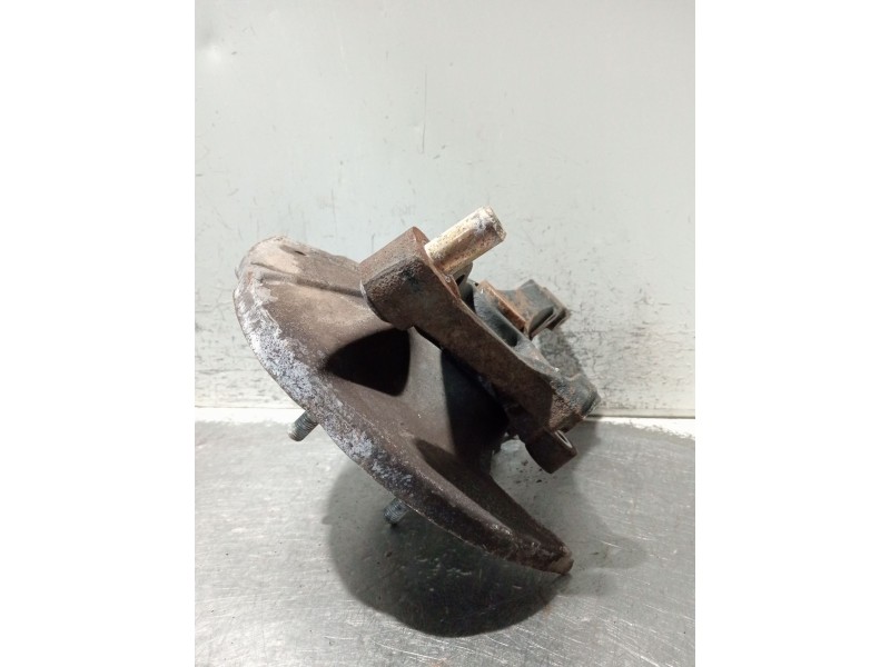 Recambio de mangueta trasera derecha para kia carens 2.0 turbodiesel cat referencia OEM IAM   