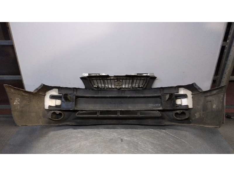 Recambio de paragolpes delantero para kia carens 1.8 cat referencia OEM IAM   