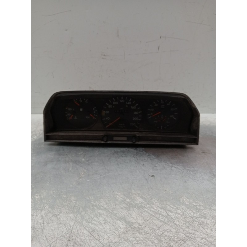 Recambio de cuadro instrumentos para mercedes-benz clase c (w201) berlina referencia OEM IAM 2015433422 110008346 120109001  