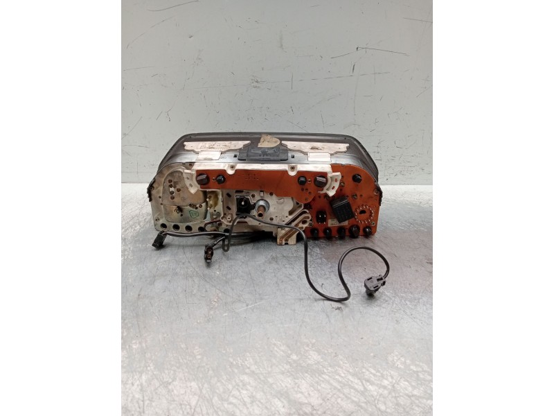Recambio de cuadro instrumentos para mercedes-benz clase c (w201) berlina referencia OEM IAM 2015433422 110008346 120109001  