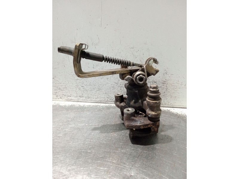 Recambio de pinza freno trasera derecha para kia carens 2.0 turbodiesel cat referencia OEM IAM   