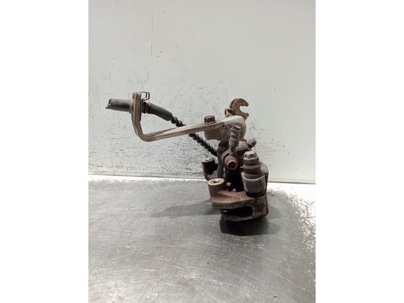 Recambio de pinza freno trasera izquierda para kia carens 2.0 turbodiesel cat referencia OEM IAM   