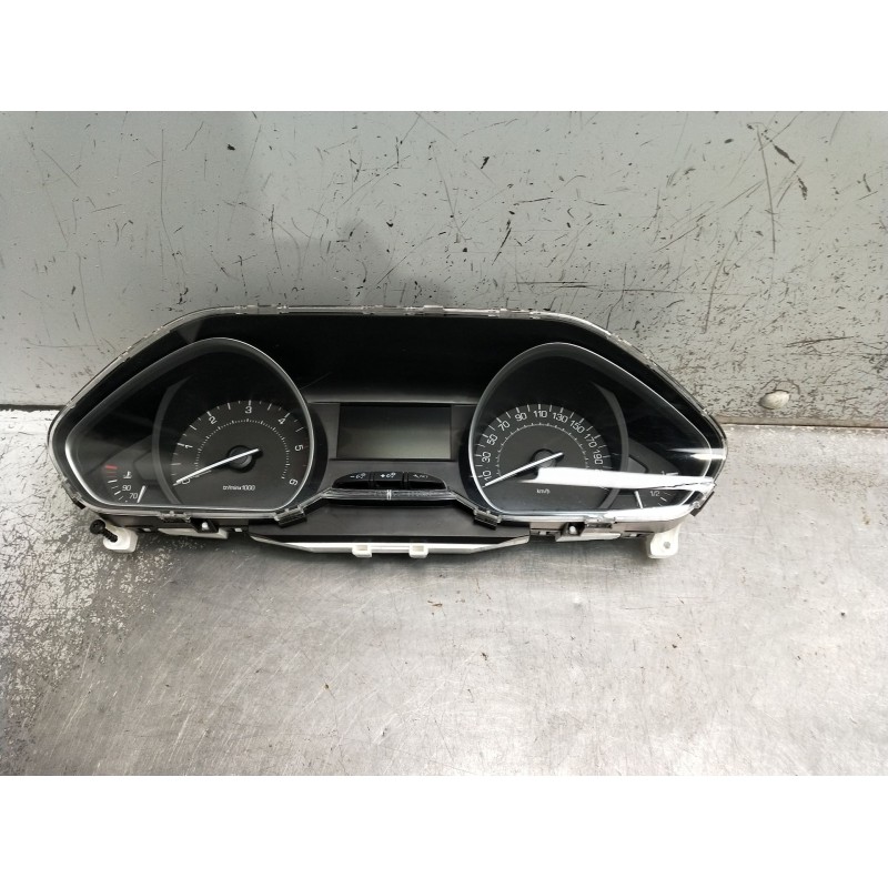Recambio de cuadro instrumentos para peugeot 208 referencia OEM IAM 982262158000 769317790U 