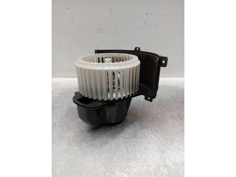 Recambio de motor calefaccion para volkswagen touareg (7la) tdi r5 referencia OEM IAM 195003 87139  