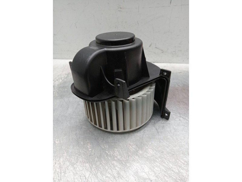 Recambio de motor calefaccion para volkswagen touareg (7la) tdi r5 referencia OEM IAM 195003 87139  