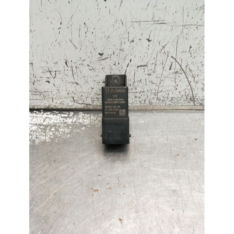 Recambio de caja precalentamiento para peugeot 208 referencia OEM IAM 9803299780 51299058A 