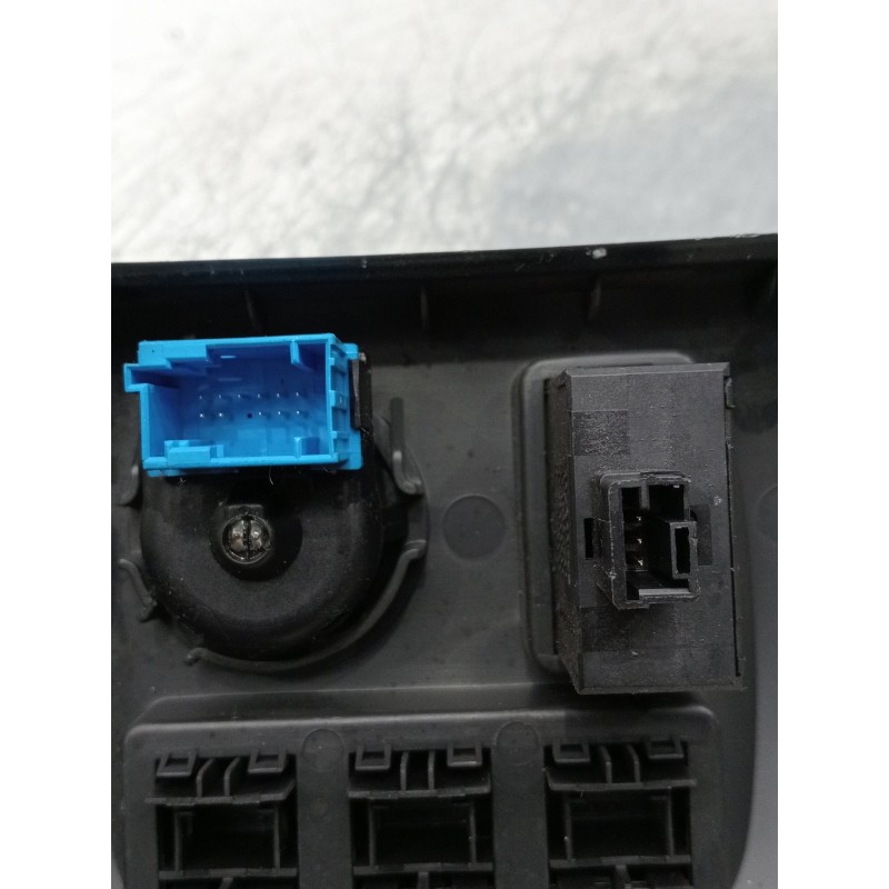 Recambio de mando multifuncion para citroën berlingo furgoneta/monovolumen (b9) 1.6 hdi 90 referencia OEM IAM 9680907377  