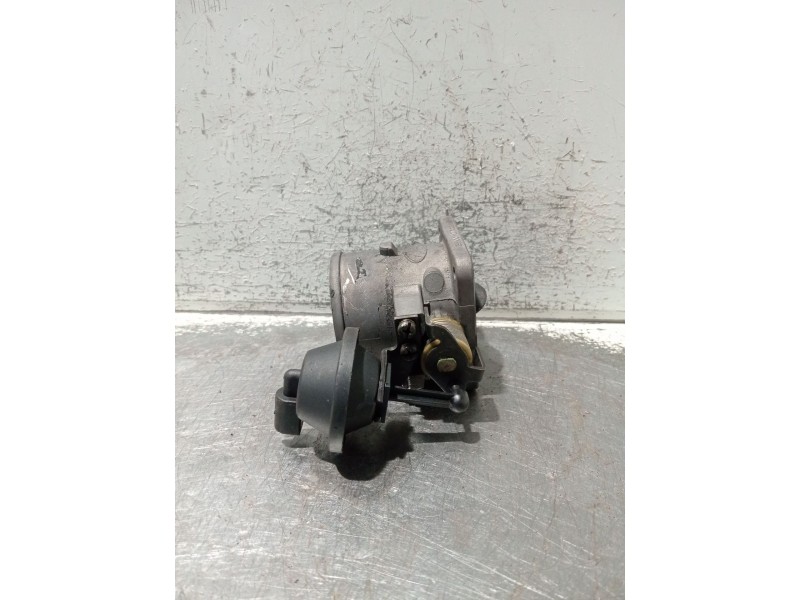Recambio de caja mariposa para kia carens 2.0 turbodiesel cat referencia OEM IAM 3510027XXX  