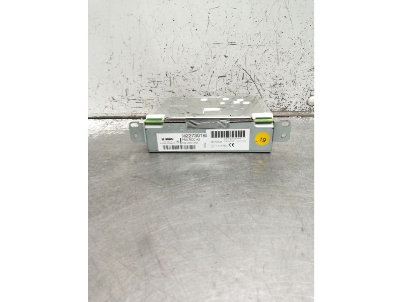 Recambio de sistema audio / radio cd para peugeot 208 referencia OEM IAM 9822730180 7503900135 