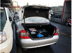 mercedes clase e (w211) berlina del año 2009 2