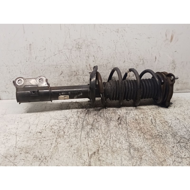 Recambio de amortiguador delantero izquierdo para kia sportage iv (ql, qle) 1.6 gdi referencia OEM IAM F1550  