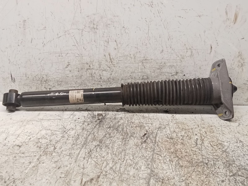 Recambio de amortiguador trasero derecho para kia sportage iv (ql, qle) 1.6 gdi referencia OEM IAM D15555300F1550  