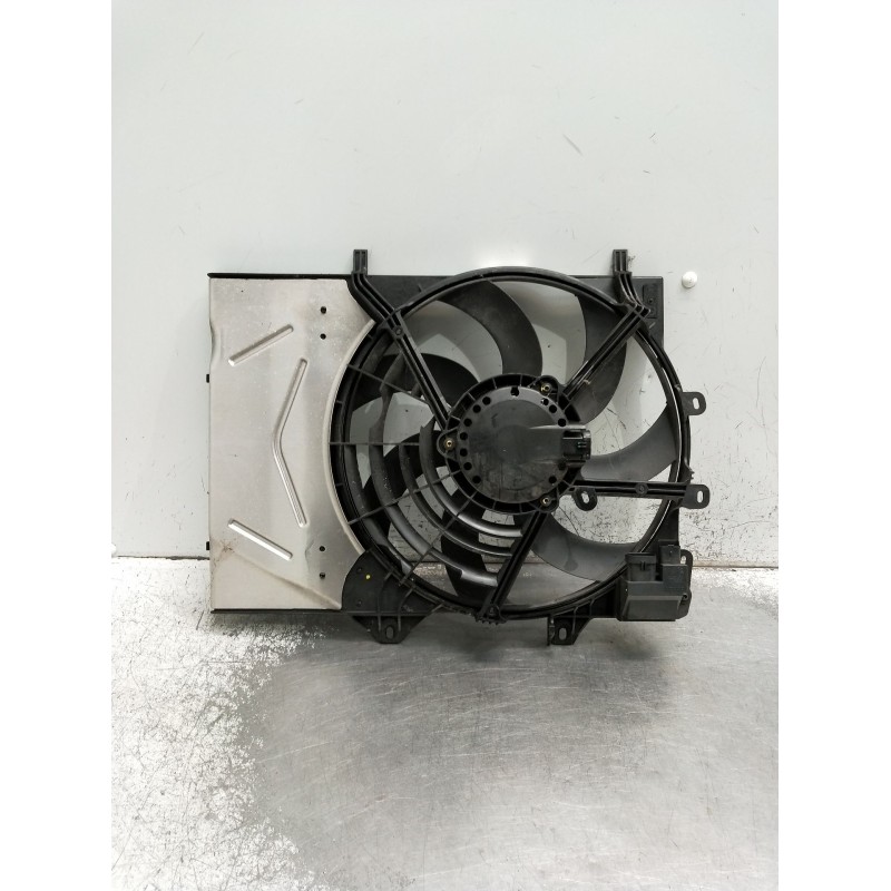 Recambio de electroventilador para peugeot 208 referencia OEM IAM 980166680 T300093A 