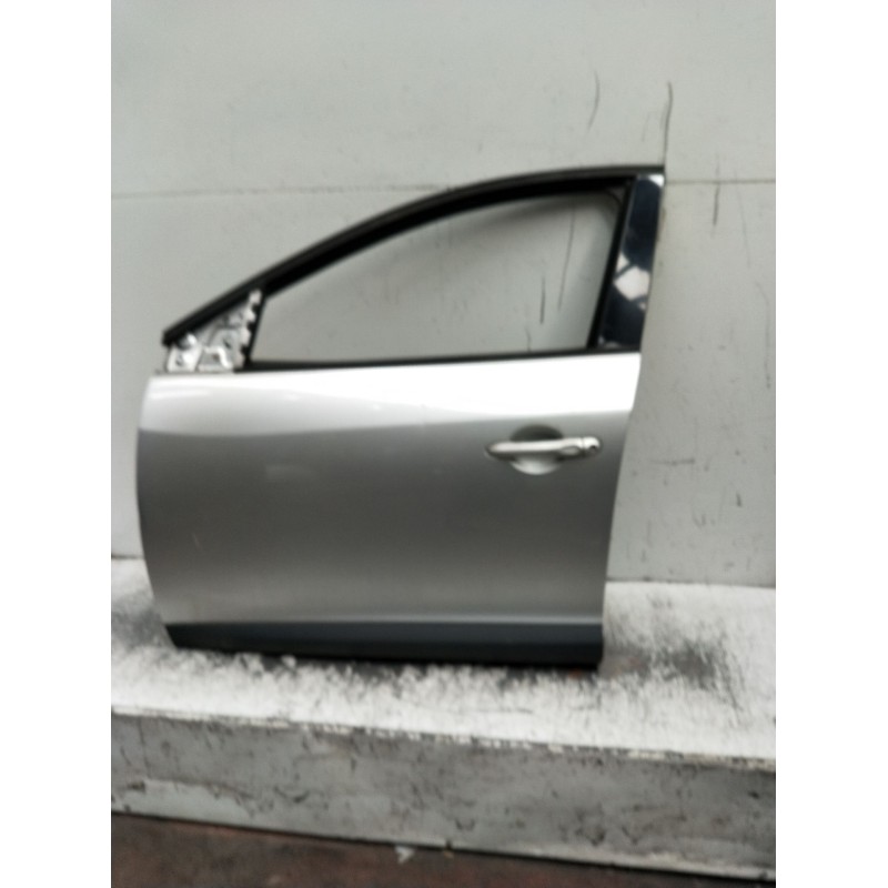 Recambio de puerta delantera izquierda para renault megane iii hatchback (bz0/1_, b3_) 1.9 dci (bz0n, bz0j) referencia OEM IAM  