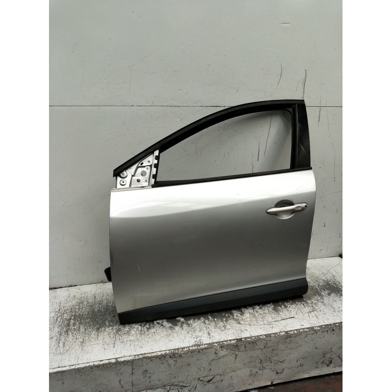 Recambio de puerta delantera izquierda para renault megane iii hatchback (bz0/1_, b3_) 1.9 dci (bz0n, bz0j) referencia OEM IAM  