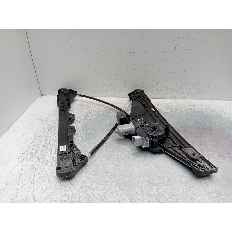 Recambio de elevalunas delantero izquierdo para peugeot 2008 i van (cu_) bluehdi 100 (cuyhym) referencia OEM IAM 9828130780 5p 