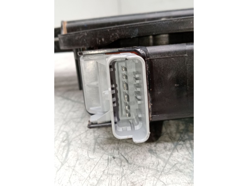 Recambio de elevalunas delantero izquierdo para peugeot 2008 i van (cu_) bluehdi 100 (cuyhym) referencia OEM IAM 9828130780 5p 