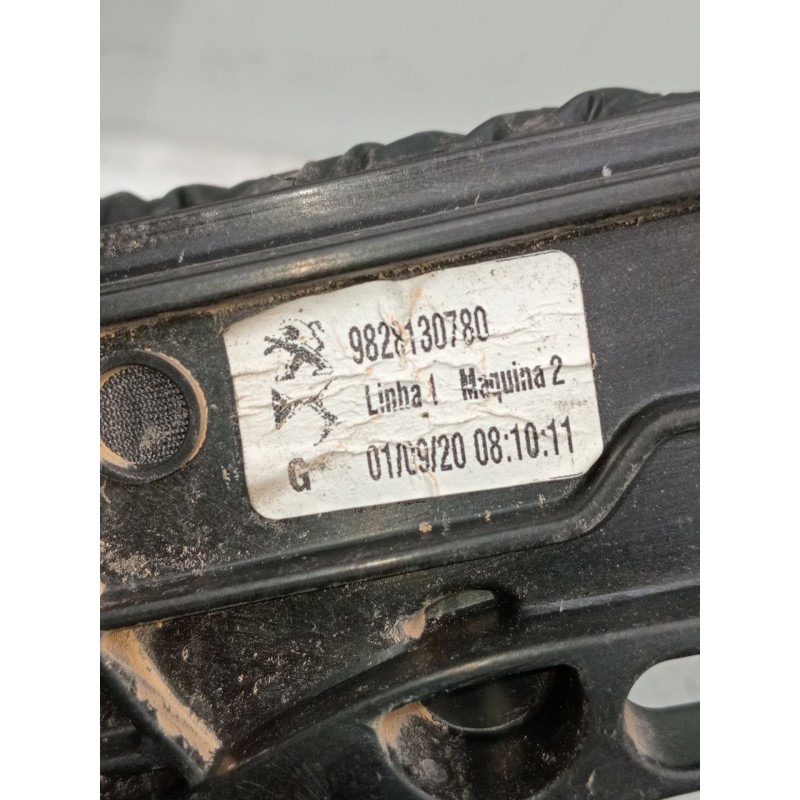 Recambio de elevalunas delantero izquierdo para peugeot 2008 i van (cu_) bluehdi 100 (cuyhym) referencia OEM IAM 9828130780 5p 
