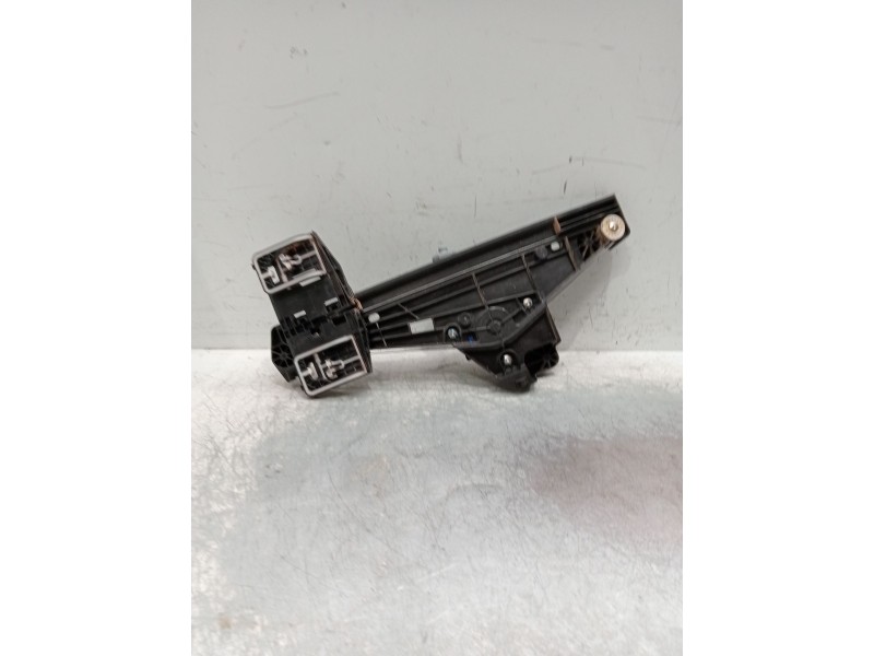 Recambio de elevalunas trasero izquierdo para peugeot 2008 i van (cu_) bluehdi 100 (cuyhym) referencia OEM IAM 9830003080  