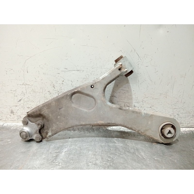 Recambio de brazo suspension inferior delantero derecho para peugeot 2008 i van (cu_) bluehdi 100 (cuyhym) referencia OEM IAM   