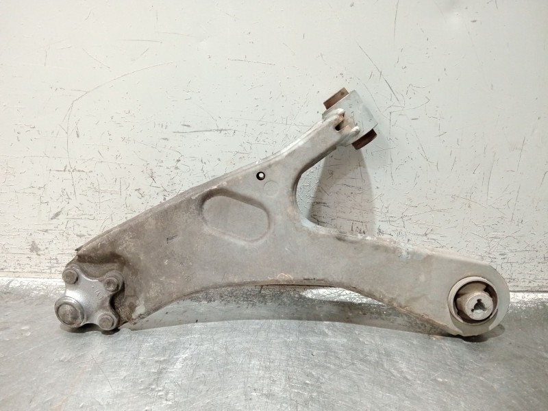 Recambio de brazo suspension inferior delantero derecho para peugeot 2008 i van (cu_) bluehdi 100 (cuyhym) referencia OEM IAM   