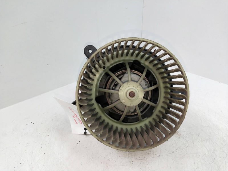 Recambio de motor calefaccion para jeep cherokee (j) 2.5 td adventure referencia OEM IAM 04864952  