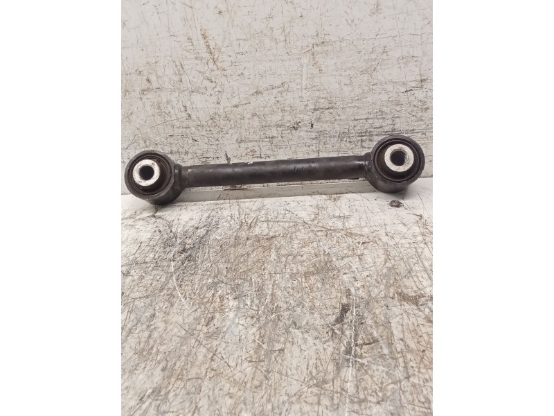 Recambio de brazo suspension superior trasero izquierdo para kia sportage iv (ql, qle) 1.6 gdi referencia OEM IAM 55250D7000  