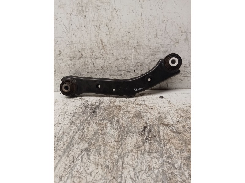 Recambio de brazo suspension superior trasero izquierdo para kia sportage iv (ql, qle) 1.6 gdi referencia OEM IAM 55100D3050  