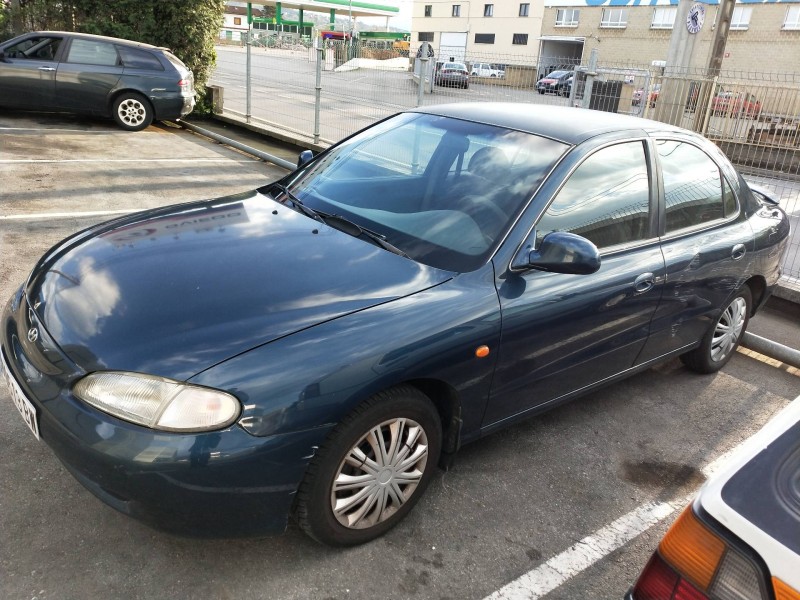 hyundai lantra berlina (rd) del año 1997