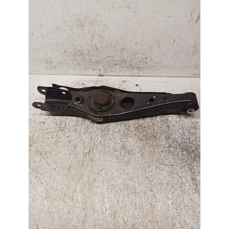 Recambio de brazo suspension inferior trasero izquierdo para kia sportage iv (ql, qle) 1.6 gdi referencia OEM IAM 55210D3050  