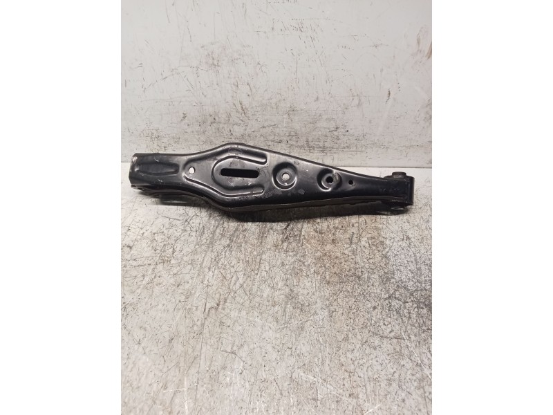 Recambio de brazo suspension inferior trasero izquierdo para kia sportage iv (ql, qle) 1.6 gdi referencia OEM IAM 55210D3050  