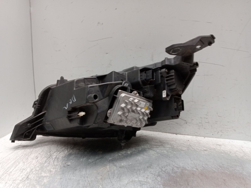 Recambio de faro derecho para peugeot 2008 i van (cu_) bluehdi 100 (cuyhym) referencia OEM IAM 9823193480  
