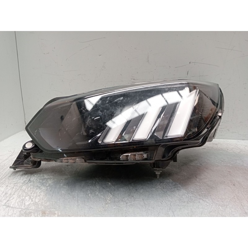 Recambio de faro izquierdo para peugeot 2008 i van (cu_) bluehdi 100 (cuyhym) referencia OEM IAM 9823194180  