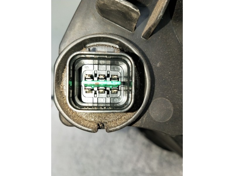 Recambio de faro derecho para opel antara cosmo 4x4 referencia OEM IAM   