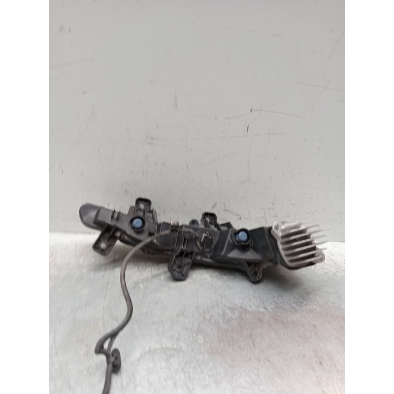Recambio de piloto delantero derecho para peugeot 2008 i van (cu_) bluehdi 100 (cuyhym) referencia OEM IAM 9824241180 90128981  