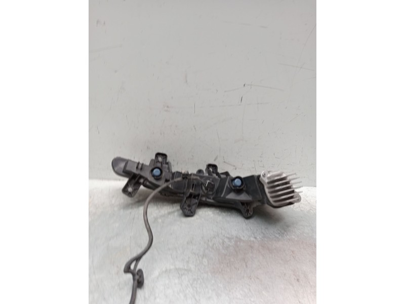 Recambio de piloto delantero derecho para peugeot 2008 i van (cu_) bluehdi 100 (cuyhym) referencia OEM IAM 9824241180 90128981  