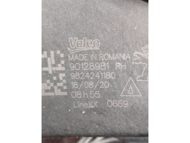 Recambio de piloto delantero derecho para peugeot 2008 i van (cu_) bluehdi 100 (cuyhym) referencia OEM IAM 9824241180 90128981  