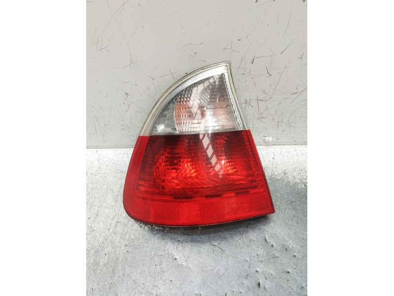 Recambio de piloto trasero izquierdo para bmw serie 3 touring (e46) referencia OEM IAM 28670104  