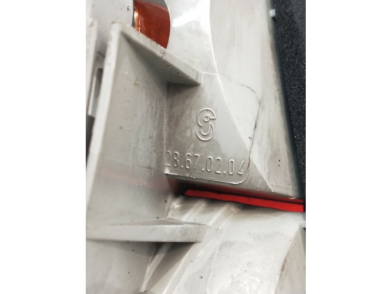 Recambio de piloto trasero derecho para bmw serie 3 touring (e46) referencia OEM IAM 28670204  