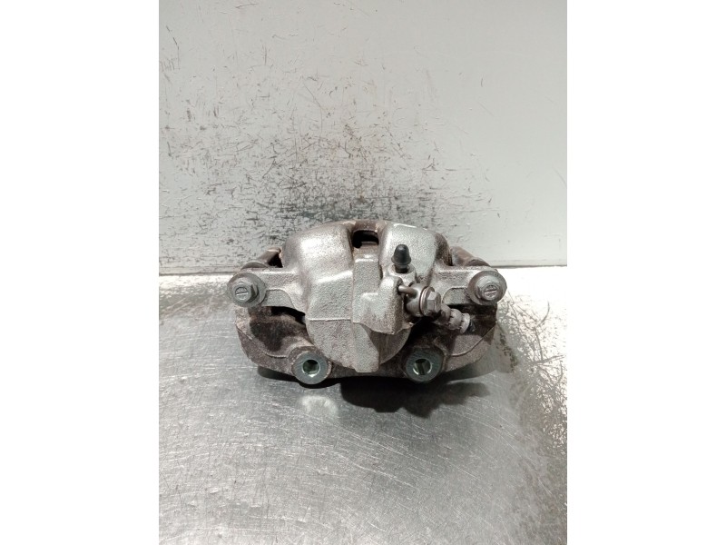 Recambio de pinza freno delantera derecha para peugeot 2008 i van (cu_) bluehdi 100 (cuyhym) referencia OEM IAM 9824176680 0204L